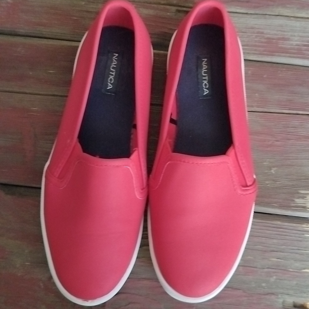 nautica slip on sneakers size 6.5 red